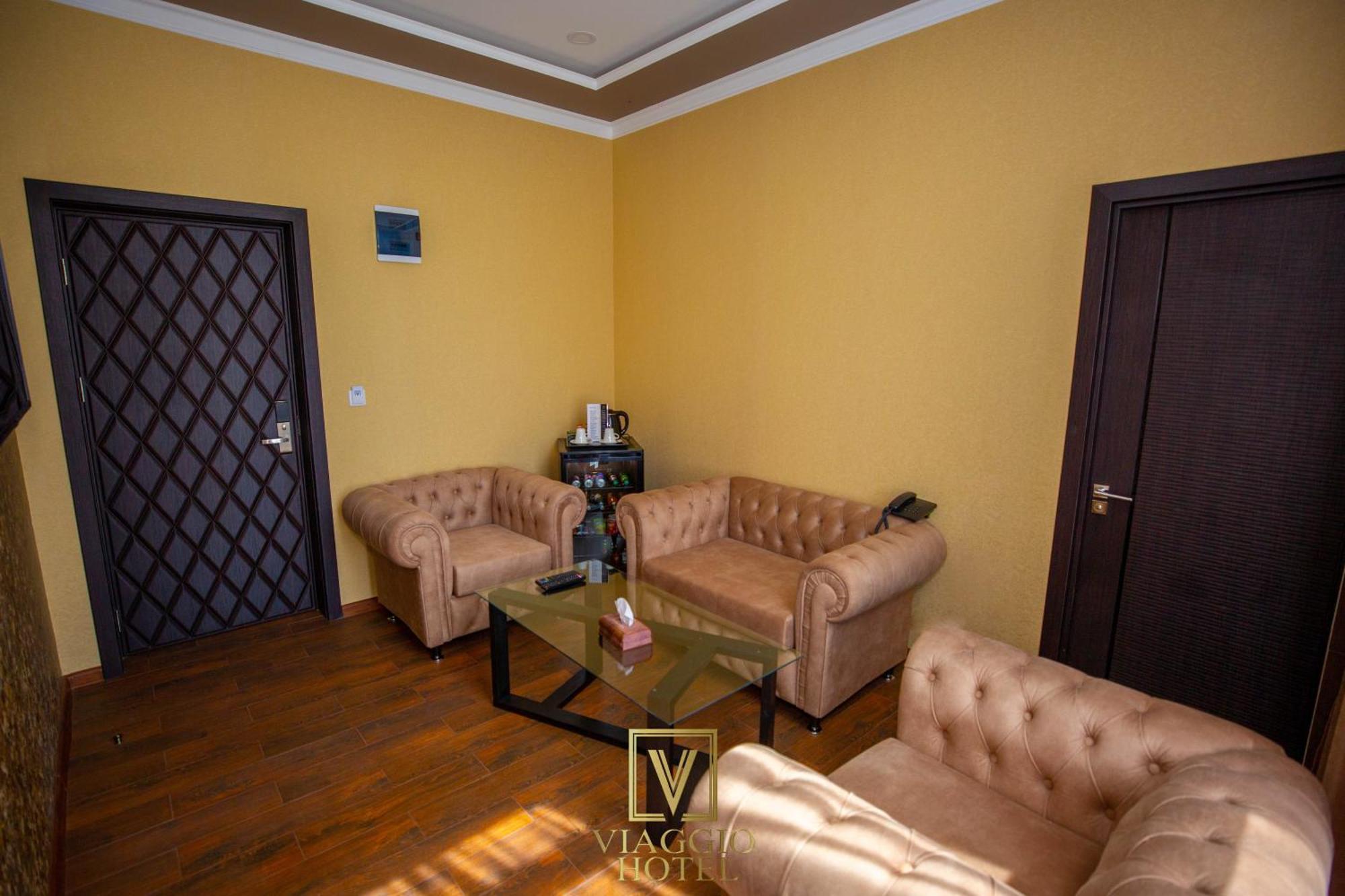 Vg Hotel Jerevan Exteriör bild
