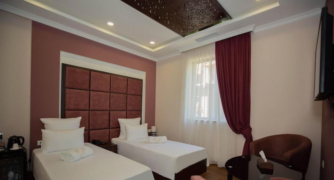 Vg Hotel Jerevan Exteriör bild