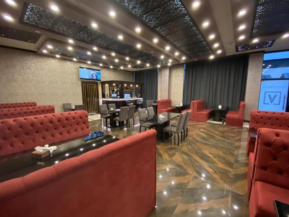 Vg Hotel Jerevan Exteriör bild